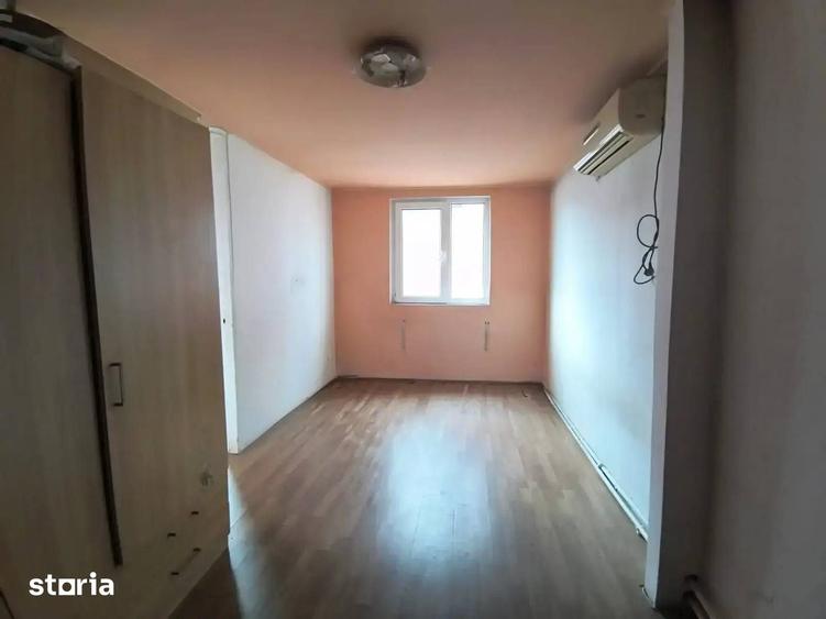 Casă cu 4 camere cu Teren 141 Mp în Grivița
