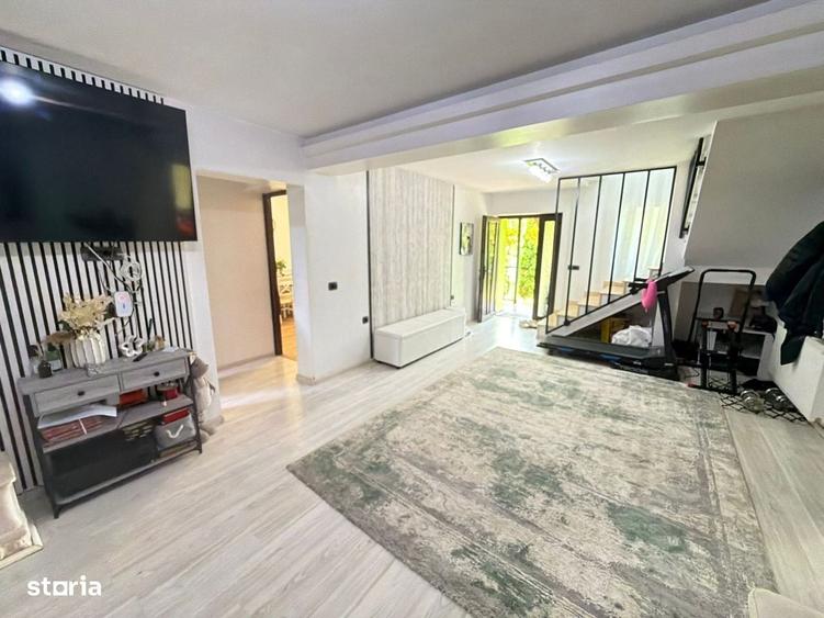 Casă cu 4 camere cu Teren 1700 Mp în Hemeiuș