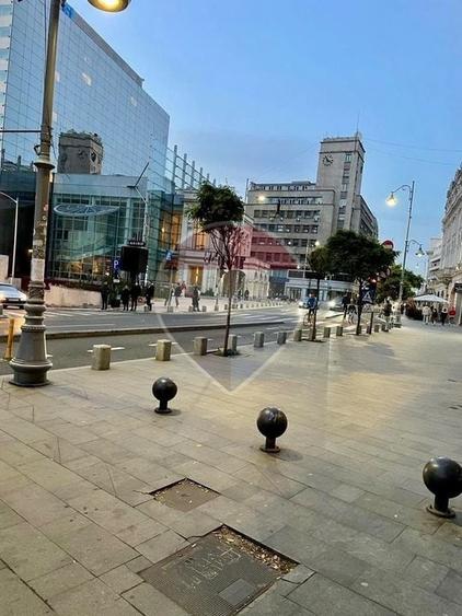 Garsonieră, mobilată în Calea Victoriei