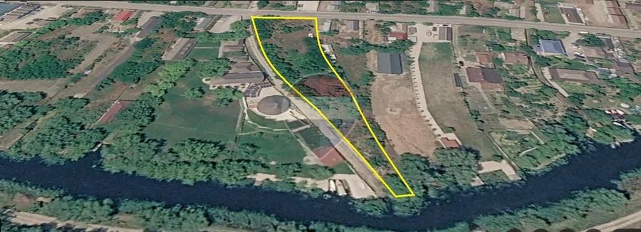 Teren Construcții intravilan de 2240 mp, în Dunavățu de Jos