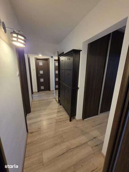 Apartament cu 4 camere decomandat în Tomis Nord