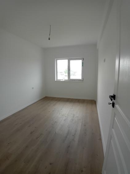 Casă individuală cu 4 camere cu Teren 350 Mp în Valea Ursului