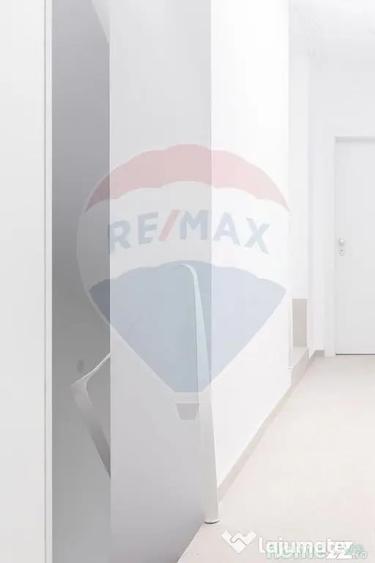 Apartament cu 4 camere decomandat în Națiunile Unite