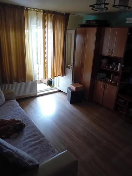 apartament de vanzare - 4