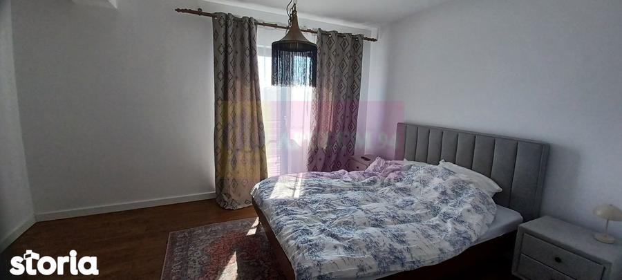 Casă cu 5 camere cu Teren 470 Mp în Săbăreni
