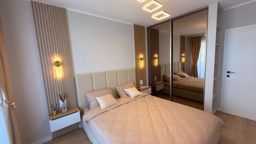 Apartament cu 2 camere semidecomandat, mobilat în Florești