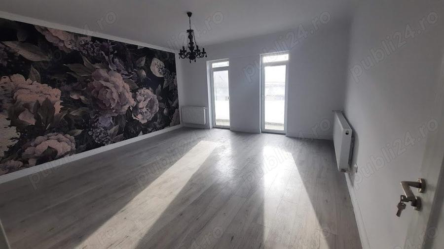 Casă cu 4 camere în Săsar