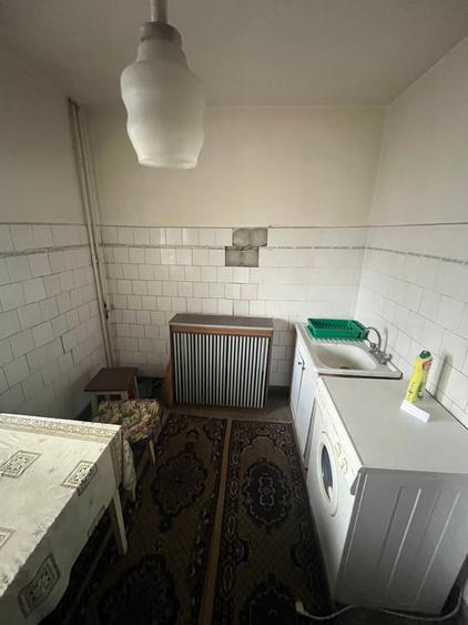 Apartament cu 3 camere decomandat în Canta