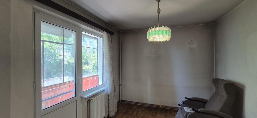 De vanzare ap.3 camere , cart. Tudor- str. Cutezantei - 12
