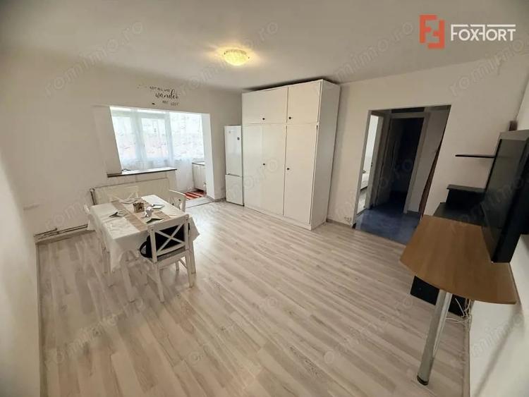 Apartament cu 2 camere semidecomandat, mobilat în Buziașului