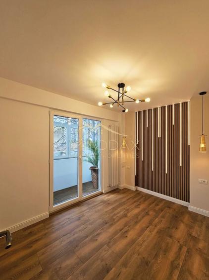 Apartament cu 2 camere semidecomandat, mobilat în Victoriei