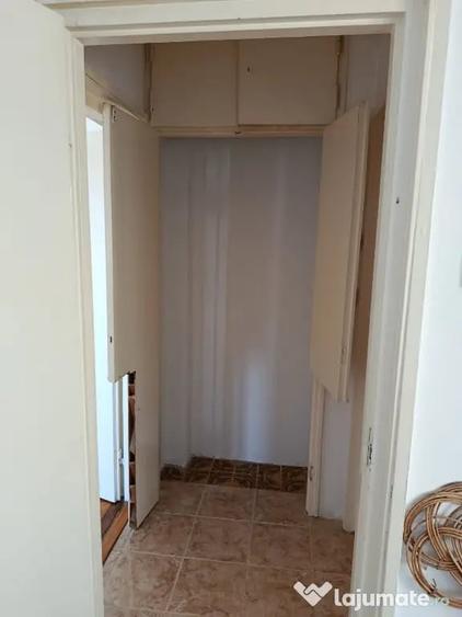 Apartament cu 2 camere str Herculane - 10
