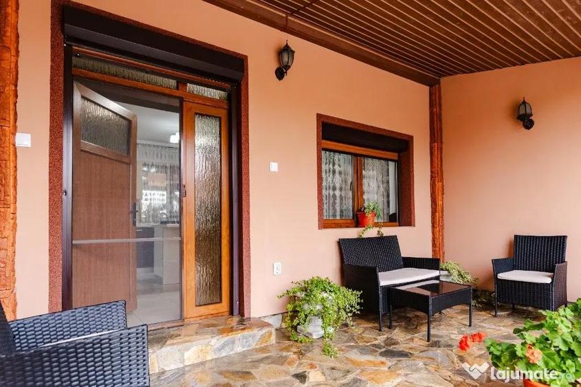 Casă cu 4 camere cu Teren 3200 Mp în Archiș