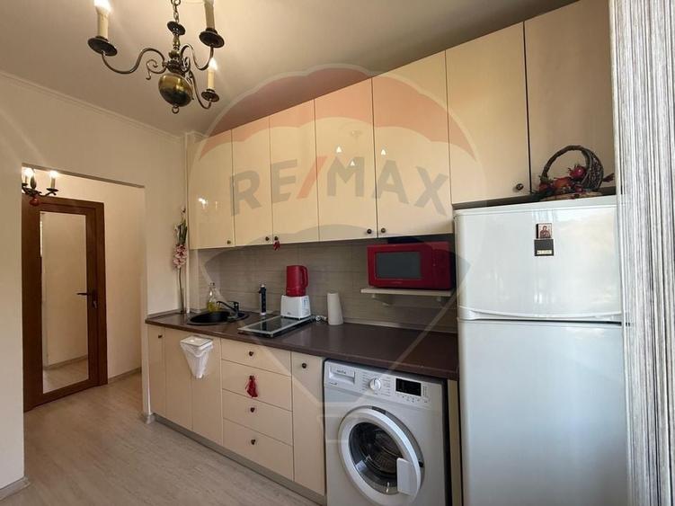 Apartament de închiriat 2 camere etaj 1 Central - 7
