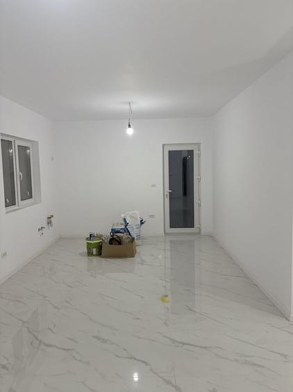Casă cu 4 camere în Ișalnița
