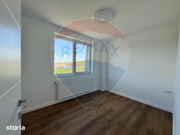 Apartament cu 2 camere semidecomandat în Chinteni