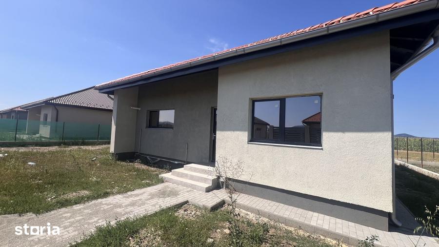 Casă cu 3 camere cu Teren 484 Mp în Prejmer