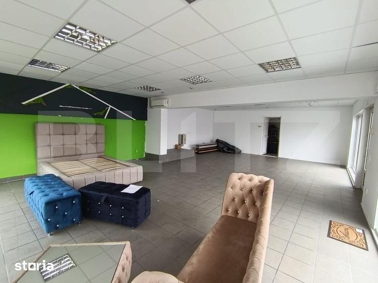 Spațiu comercial, de 77 mp, în Central
