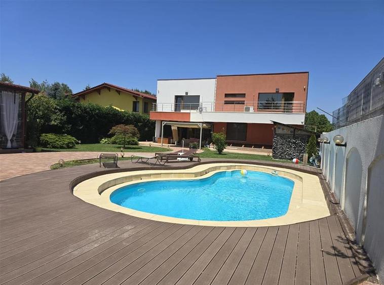 Casă individuală cu 6 camere cu Piscina în Pipera