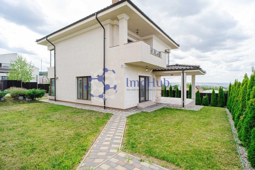 Casă cu 4 camere cu Teren 500 Mp în Bucium