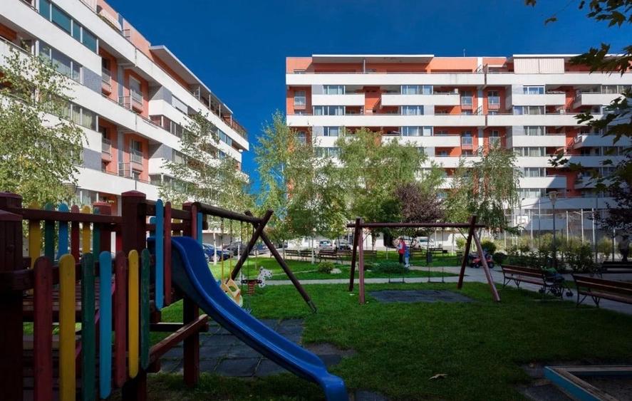 Apartament cu 2 camere semidecomandat, mobilat în Lujerului