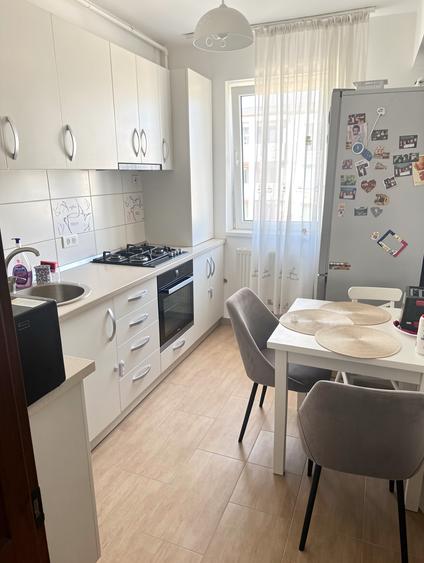Apartament cu 2 camere decomandat în Theodor Pallady