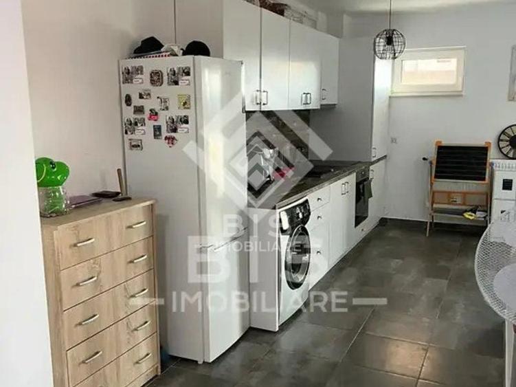 Apartament cu 3 camere decomandat în Sud