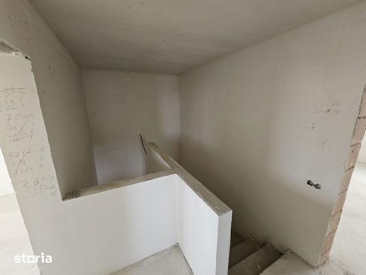 Casă cu 4 camere cu Teren 440 Mp în Apahida