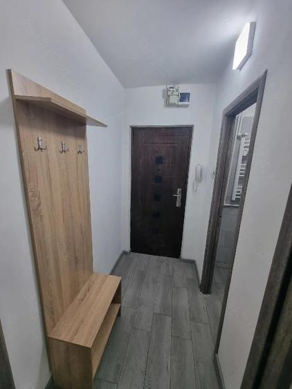 Garsonieră semidecomandată în Central