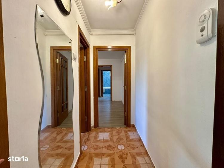 Apartament cu 3 camere în Gorjului