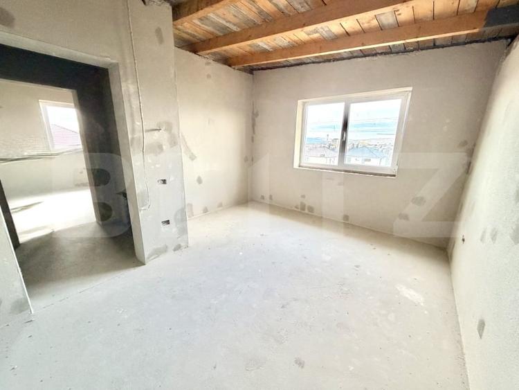 Duplex cu 4 camere cu Teren 250 Mp în Cetate