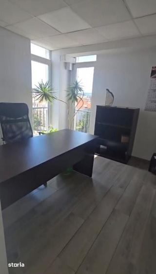 Spațiu comercial, de 110 mp, în Central