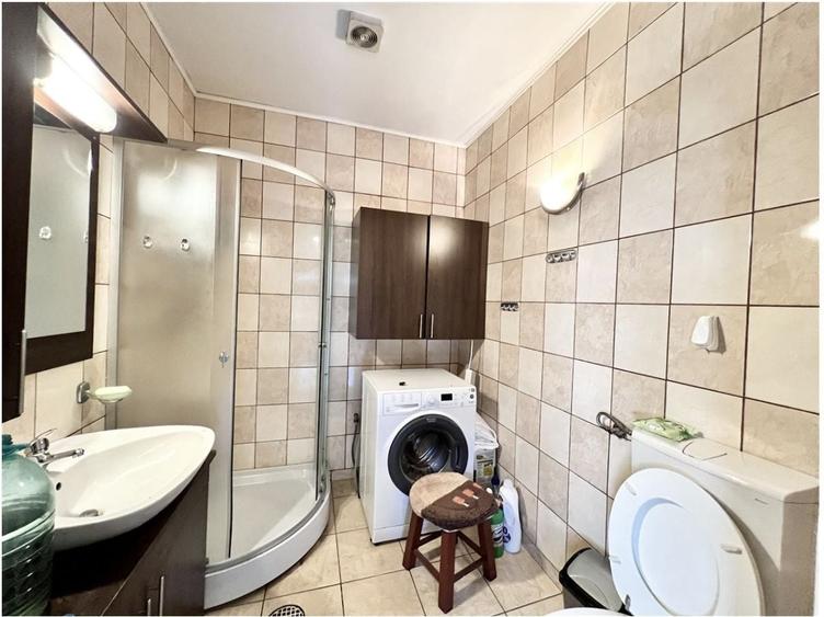 Duplex cu 4 camere cu Canalizare în Lazaret