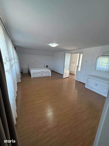De vanzare casa noua din caramida, P+M,teren de 3000 mp,8 min de Roman - 3
