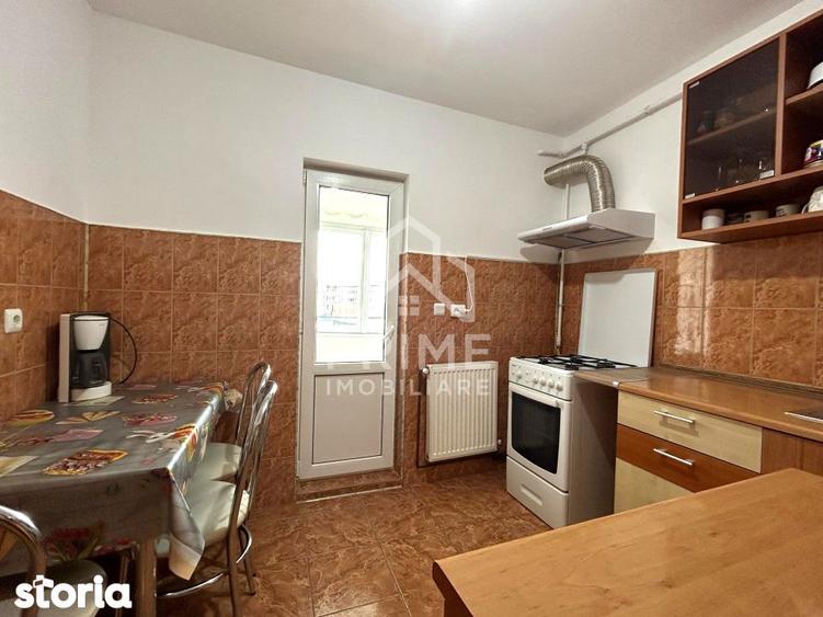 De inchiriat - Apartament decomandat, etaj 3/4 - zona Sub Stadion - 4