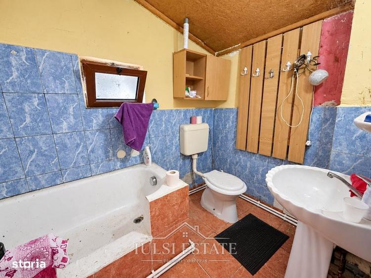 Casă cu 3 camere în Bărcănești