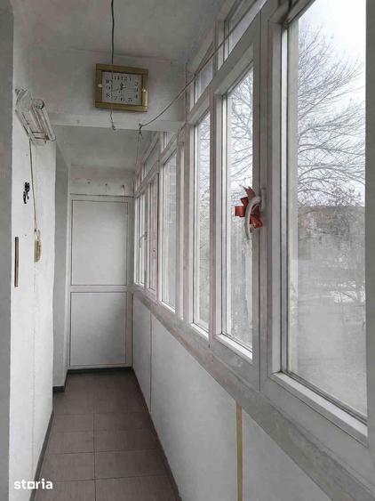 Apartament cu 3 camere în Drumul Taberei