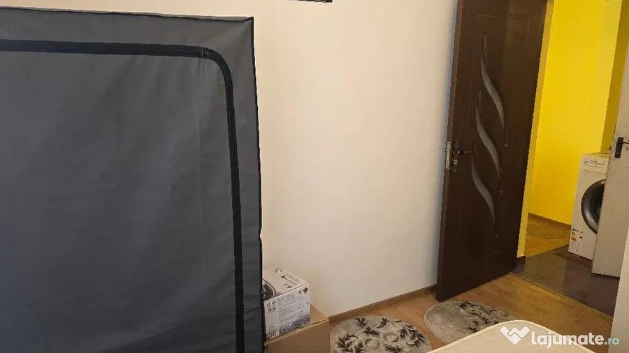Apartament cu 2 camere semidecomandat în Dacia