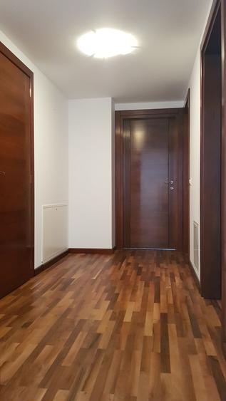 Apartament cu 3 camere decomandat în Calea Dumbrăvii