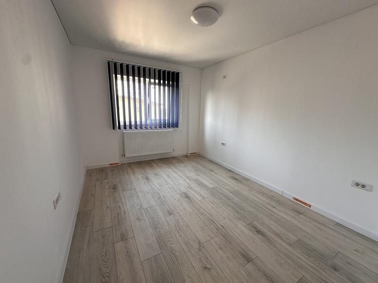 Apartament cu 2 camere decomandat în Theodor Pallady