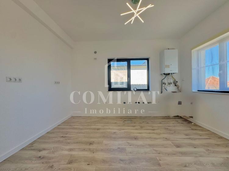Casă individuală cu 4 camere cu Teren 389 Mp în Dezmir