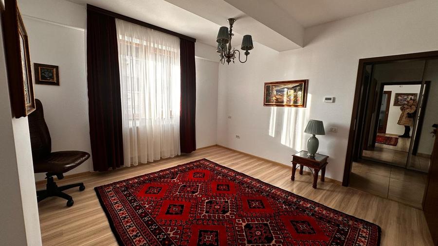 Apartament cu 2 camere decomandat, mobilat în Nord
