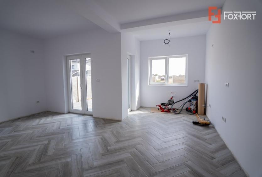 Duplex cu 4 camere cu Teren 273 Mp în Urseni