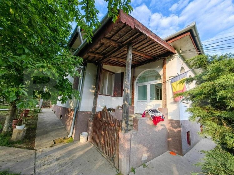 Casă individuală cu 5 camere cu Garaj în Șard