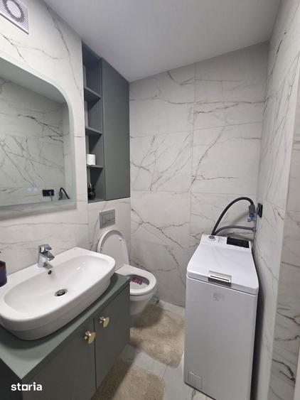 Apartament cu 3 camere în Mărășești