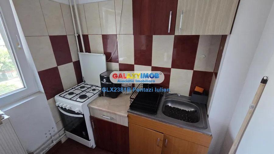 Apartament cu 2 camere semidecomandat, mobilat în Gorjului