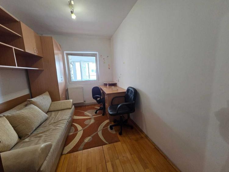 Apartament cu 3 camere decomandat în Mărăști