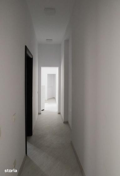 Apartament cu 3 camere în Universitate