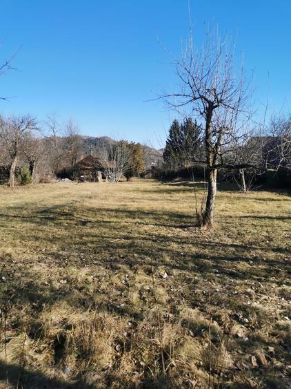 Teren Construcții intravilan de 1955 mp, în Breaza de Sus