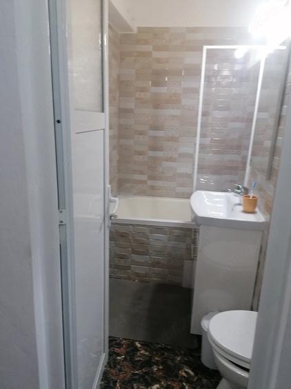 Garsonieră decomandată în Traian